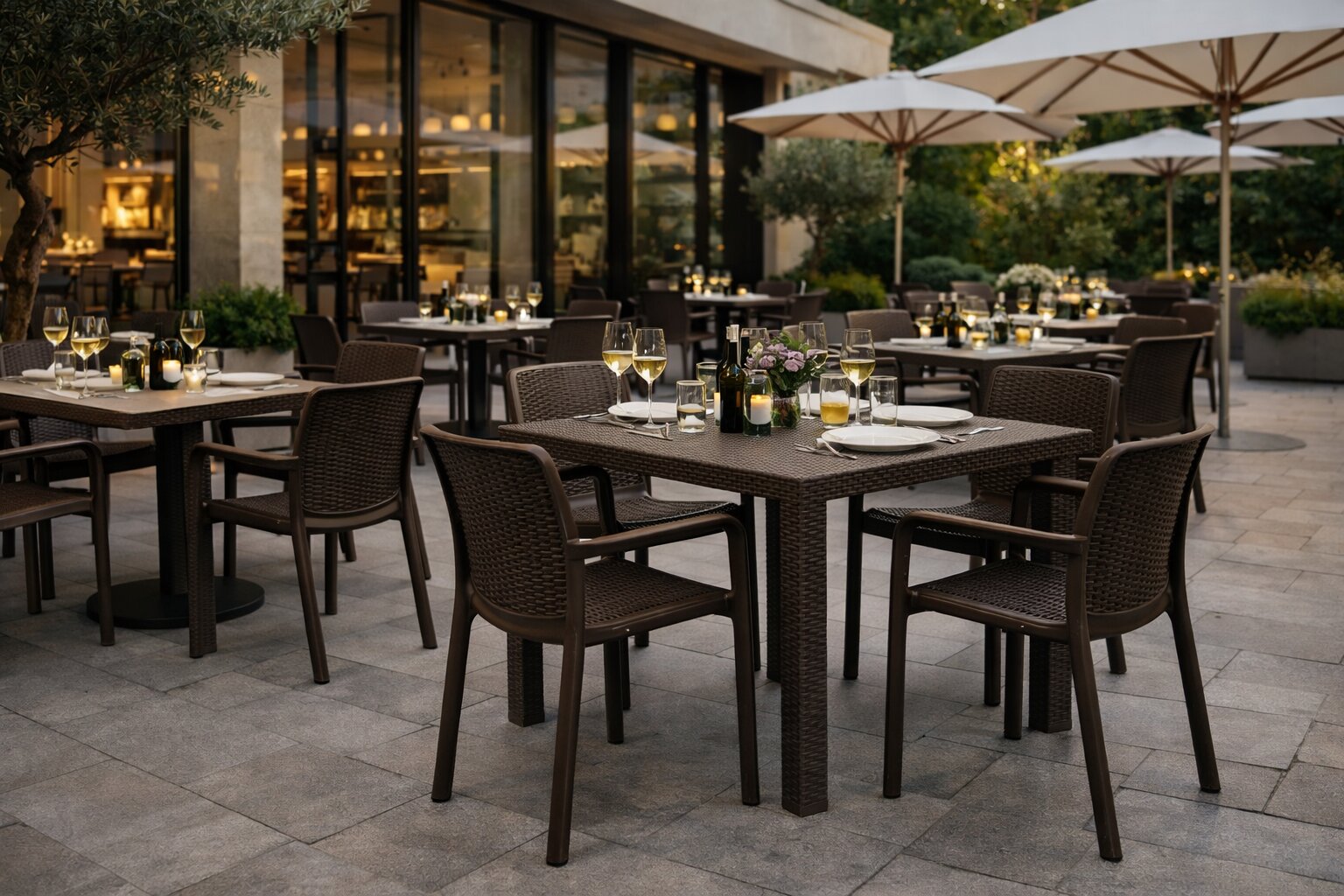 Zahradní židle Riviera imitace ratanu hnědá | Banketovynabytekcz | krzeslo-riviera-brazowe-realizacjajpg