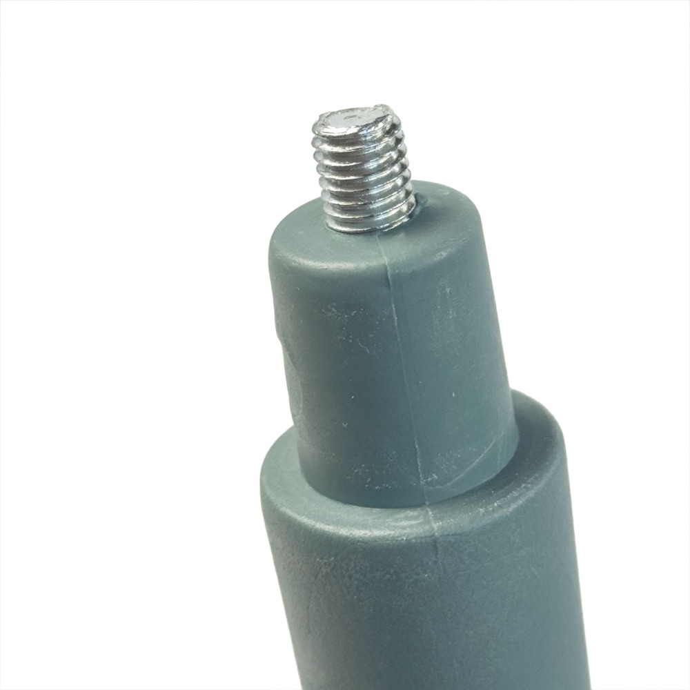 Moderní skandinávská prolamovaná židle Split šalvějová | Banketovynabytekcz | split-szalwiowy_2437jpg